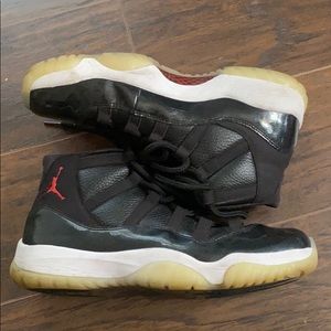 Jordan 11 72-10 size 9.5